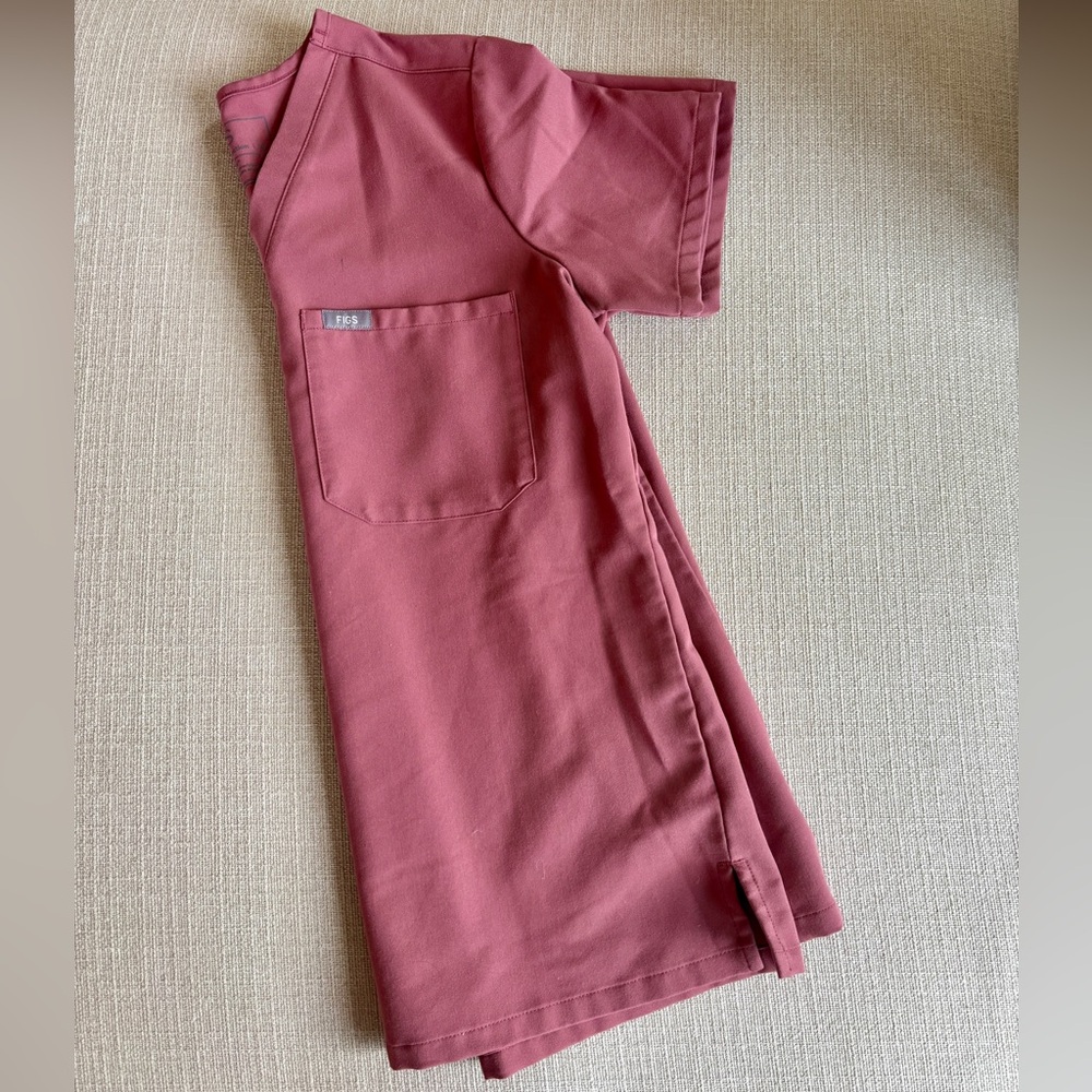 Figs Catarina scrub top